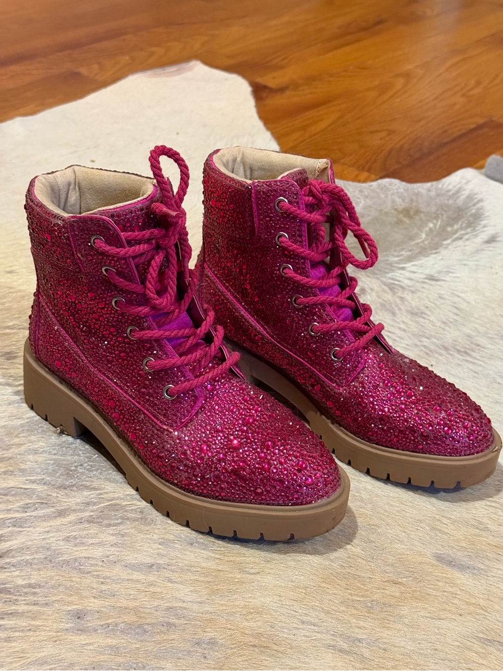 Betsey Johnson SB-HUDSN Pink Rhinestone Combat Boots sz 8.5